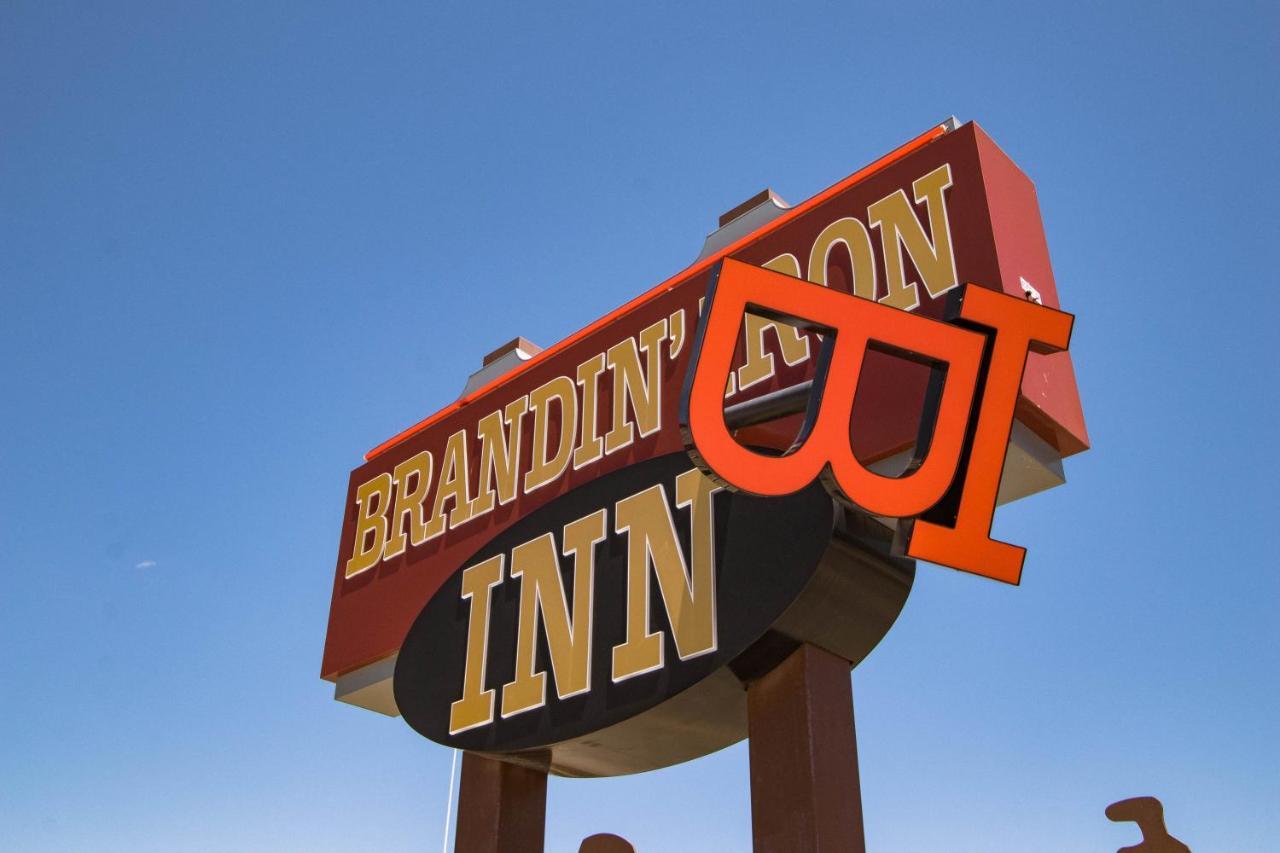 Brandin' Iron Inn West Yellowstone Exterior photo